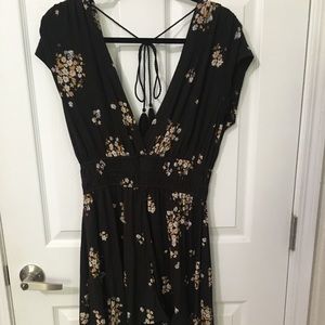 🆕 Urban Outfitters Black Floral Romper